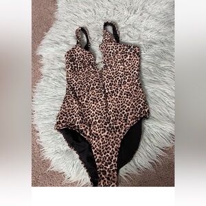 Leopard Print One-Piece Swimsuit jones New York